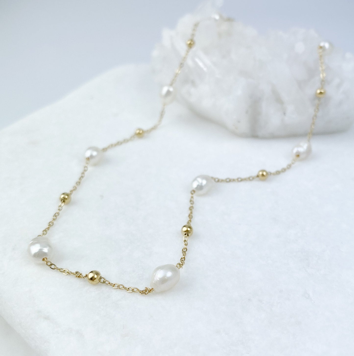 Pearl chain necklace