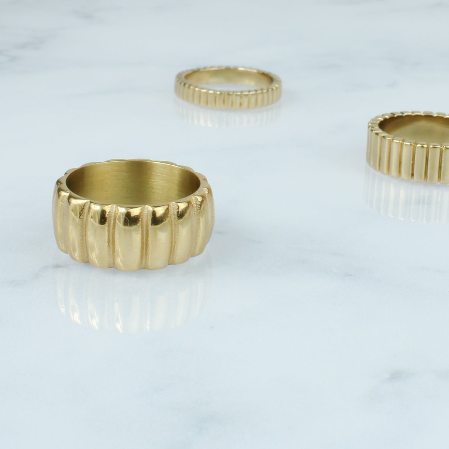 Ribbed Band Ring