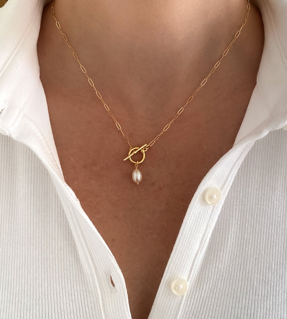 Pearl Toggle Necklace
