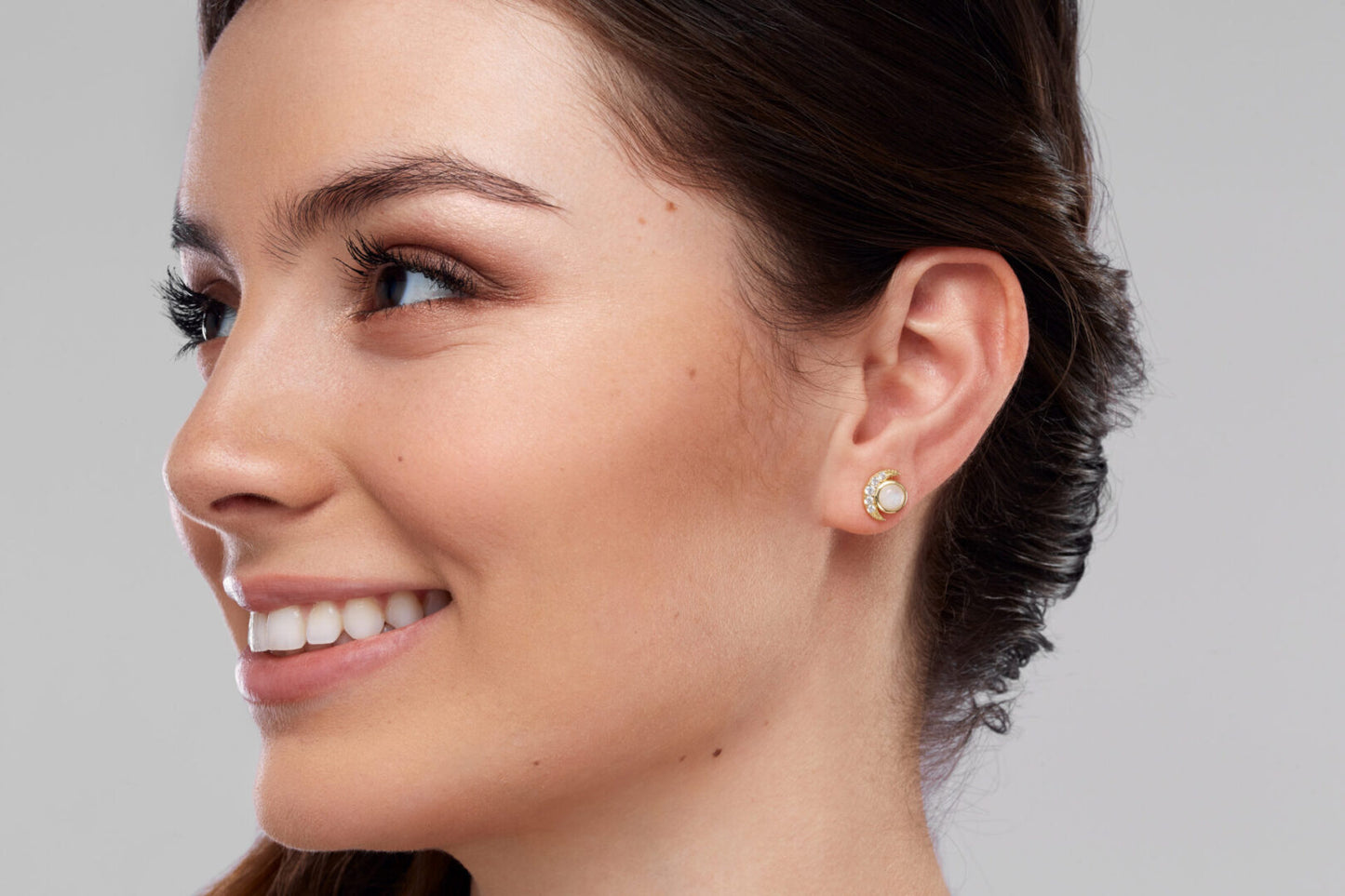 Moonstone stud earrings