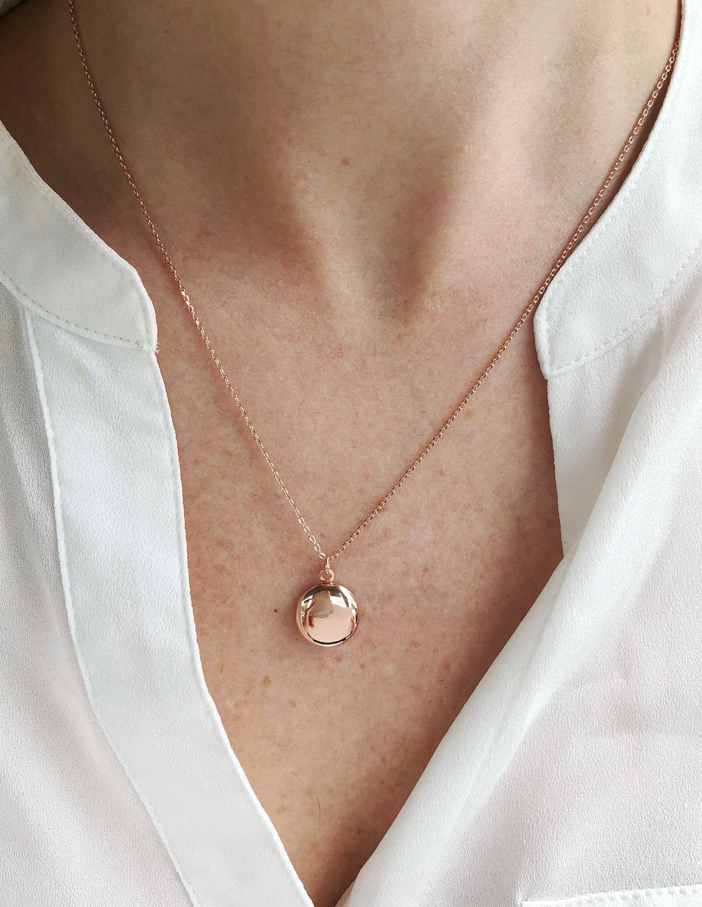 Locket necklace, Round Locket necklace, birthday gift, layering necklace, dainty jewelry, bridesmaid gifts, rose gold, gold, silver, locket
