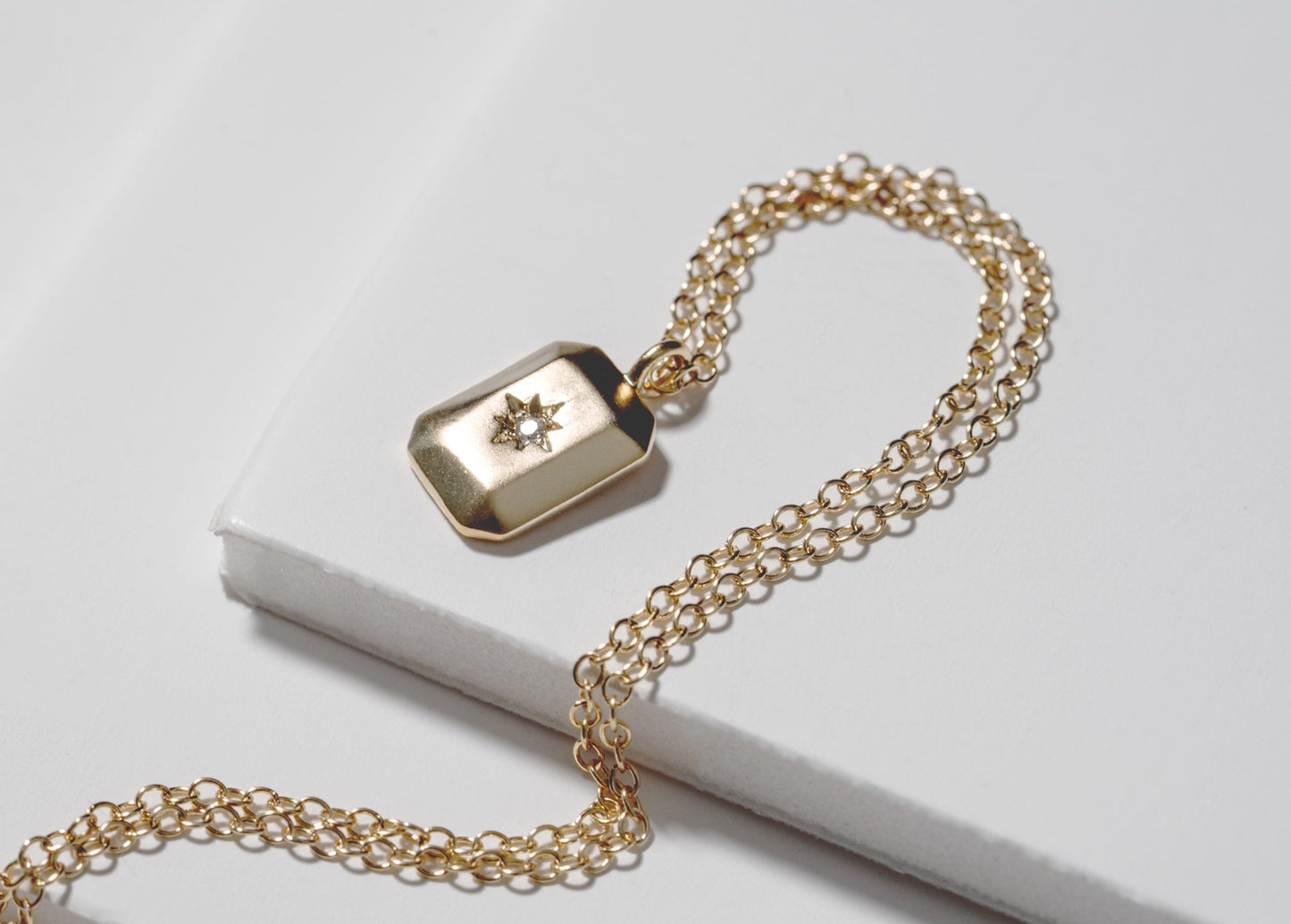 dainty gold necklace for women