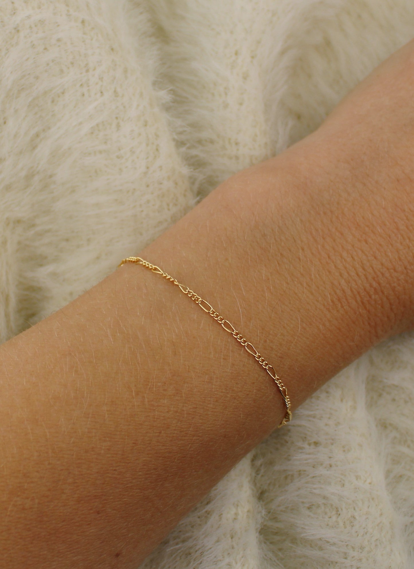 Figaro chain bracelet