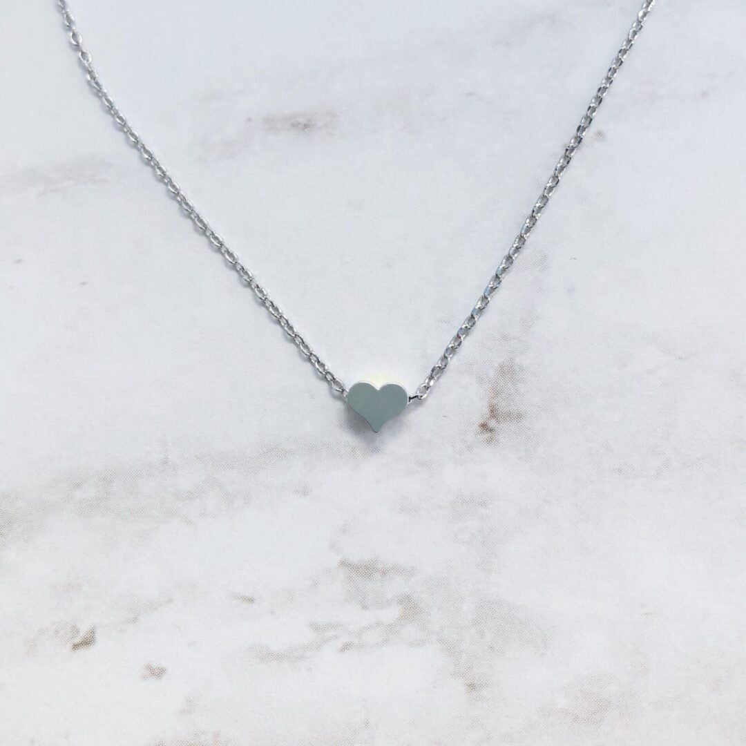 Dainty heart necklace