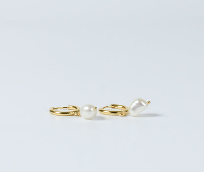 Freshwater Pearl Hoop Earrings