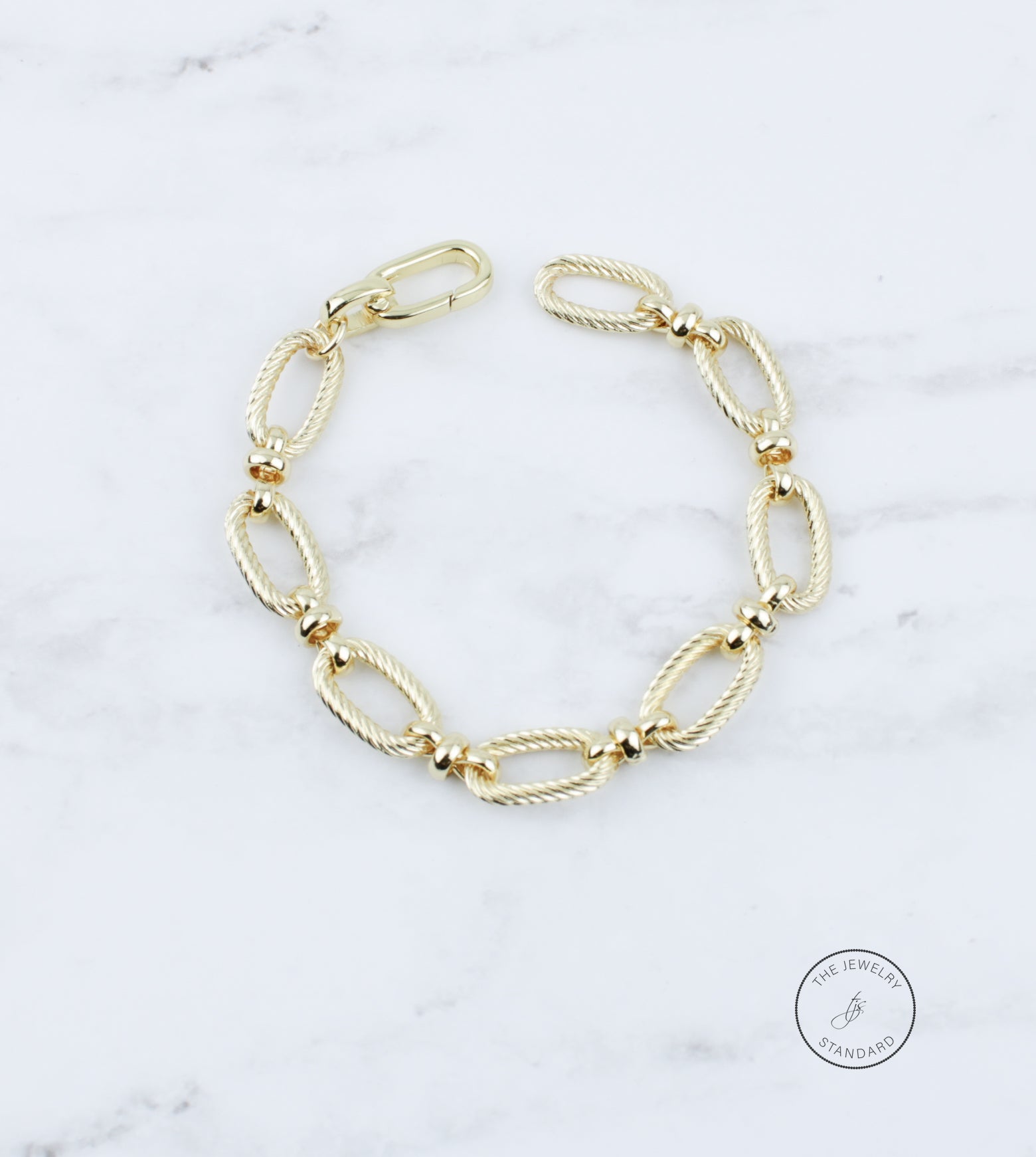 Statement Twist Bracelet