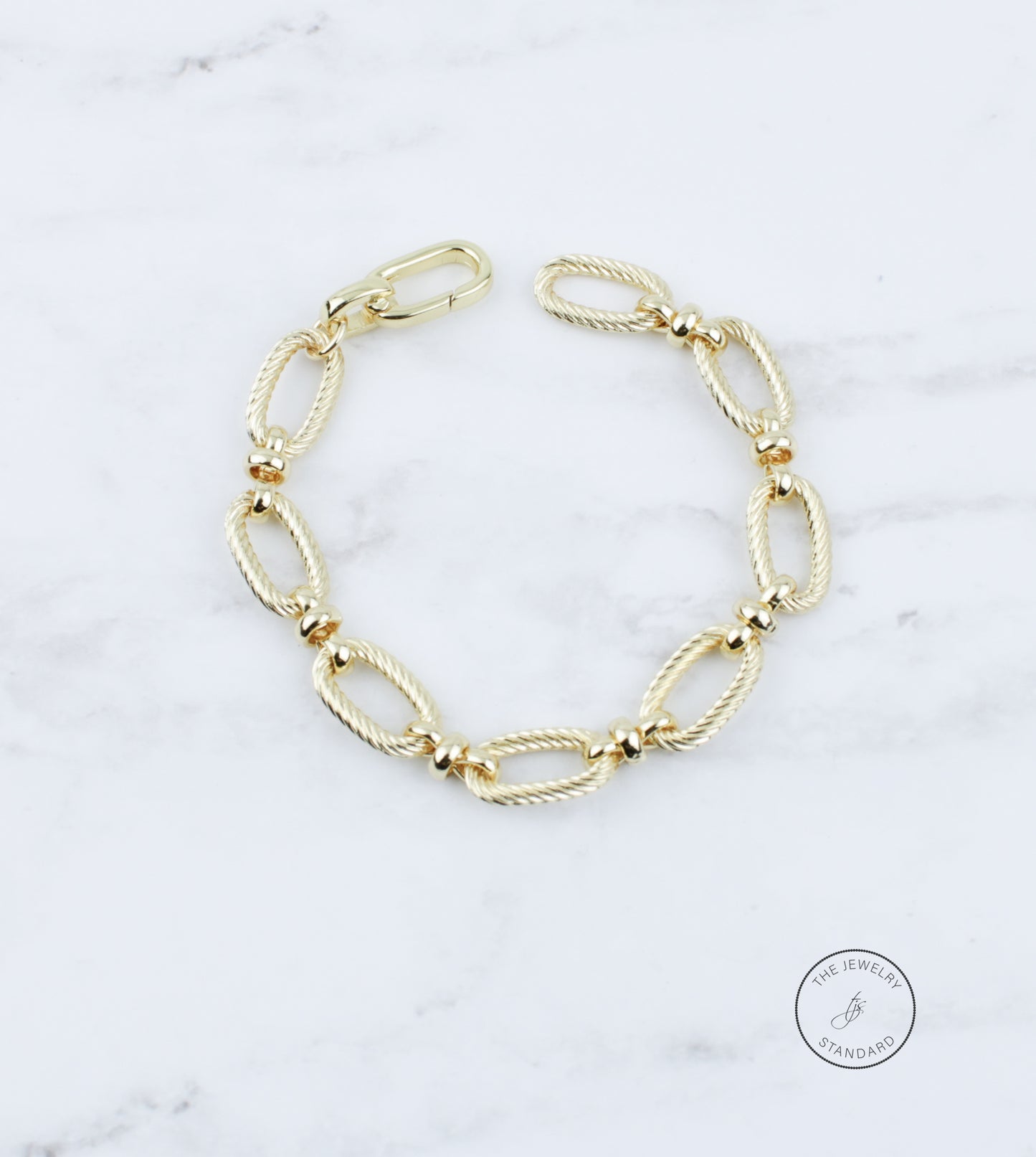 Statement Twist Bracelet