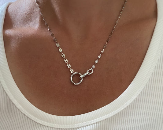 DETIALS &amp; MATERIAL:
•High Quality Rhodium Silver filled&nbsp;
•Openable Charm Ring Holder/Clasp
•4mm Mariner link detail Chain