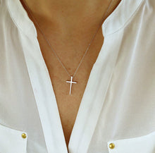 Load image into Gallery viewer, Silver cross necklace
