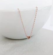 Tiny Star Necklcae