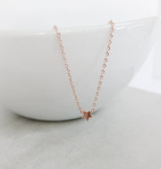 Tiny star necklace