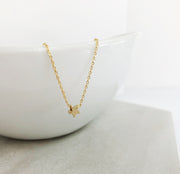 Tiny star necklace